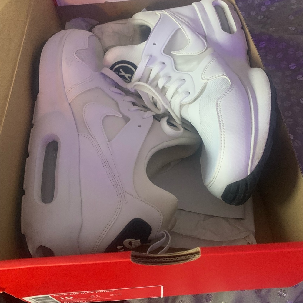 Nike shoes